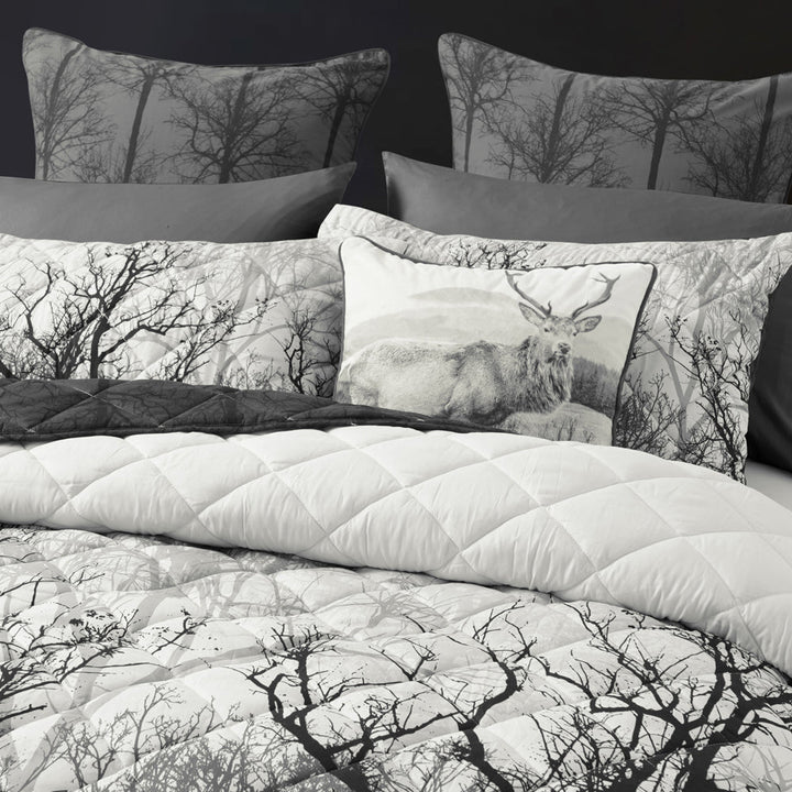 Boscage Black Coverlet Set | Super King
