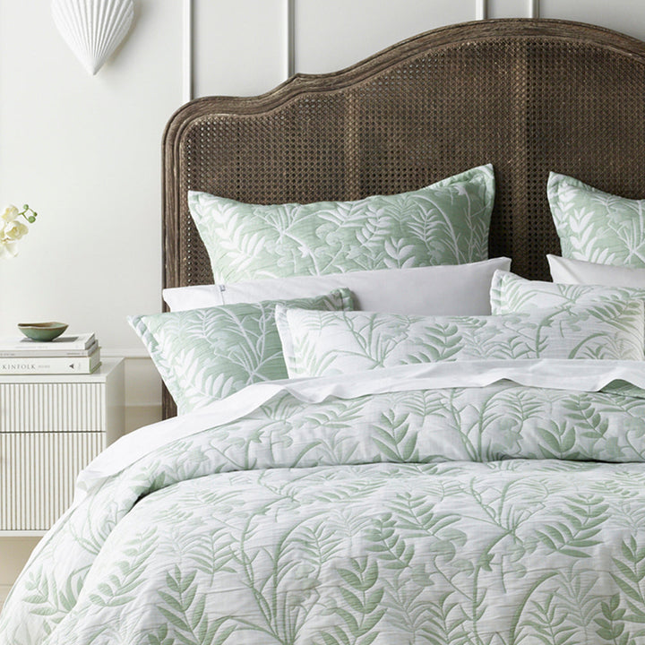 Eden Sage Bedspread Set | Queen Bed