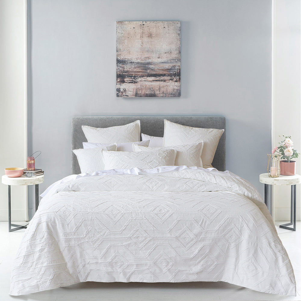 Kora White Quilt Cover Set | Queen Bed