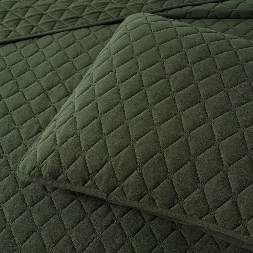 Lester Olive Coverlet Set | Queen / King Bed