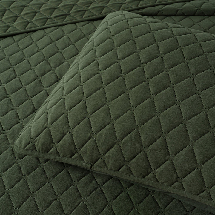 Lester Olive Coverlet Set | Queen / King Bed
