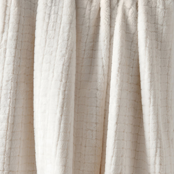 Bianca Tambar Natural Throw Detail | My Linen