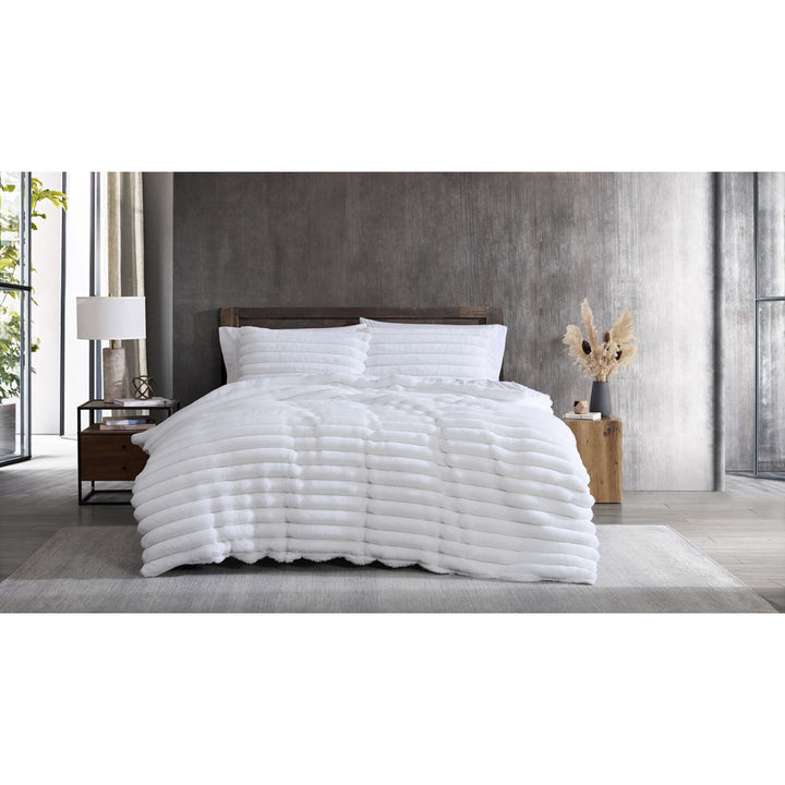 Ardor Boudoir Jax Faux Fur White Quilt Cover Set Lifestyle| My Linen