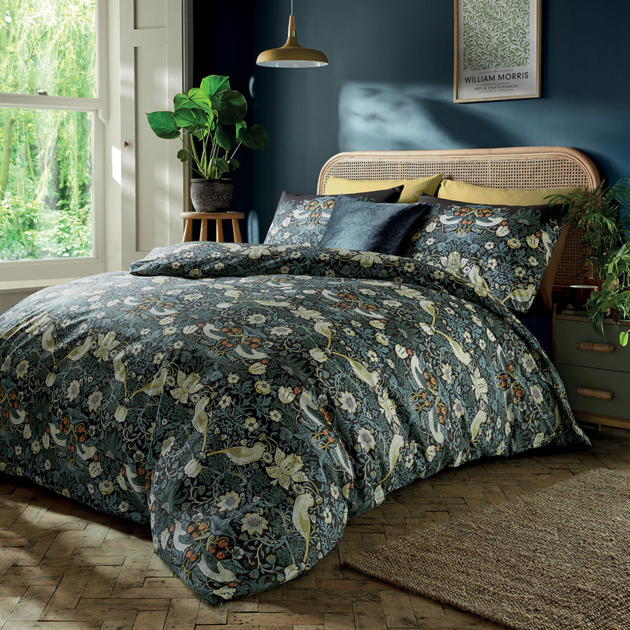 William Morris Strawberry Thief Quilt Cover Set | My Linen