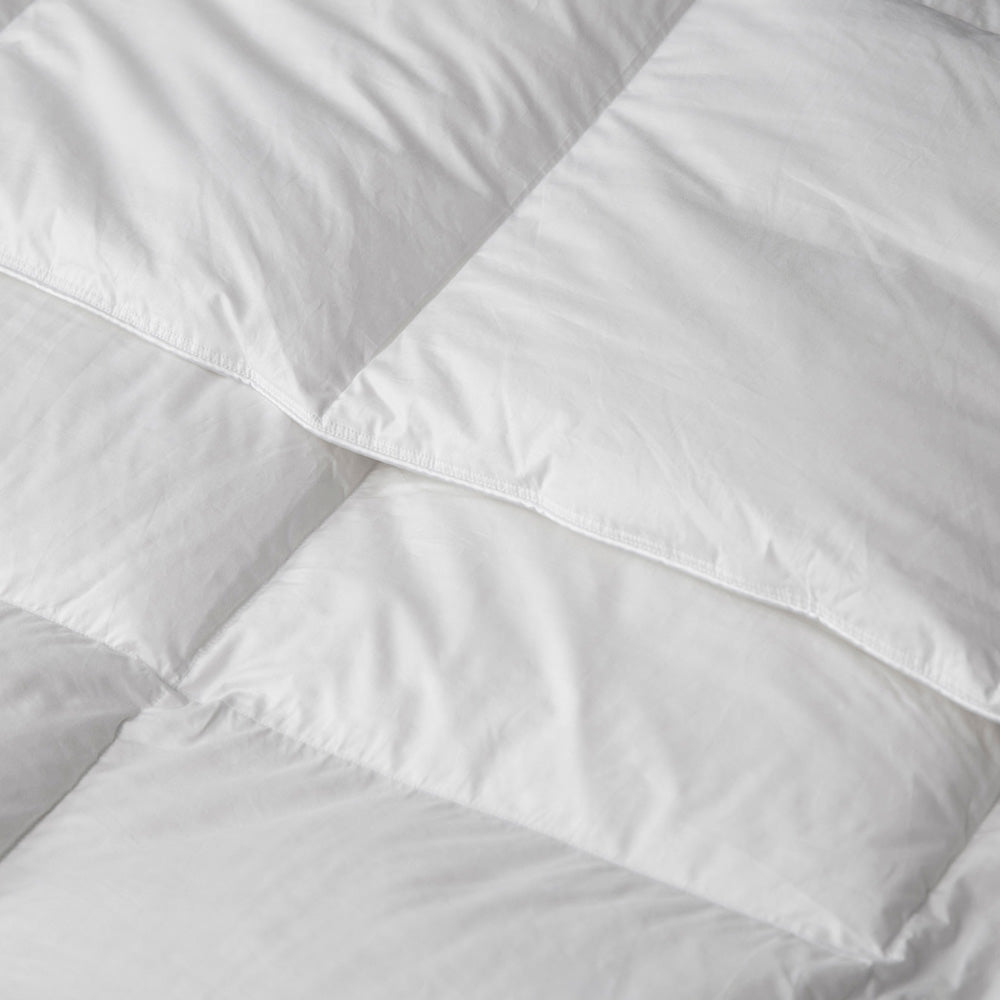 Classic Luxury 50/50 Duck Down & Feather Quilt / Doona | Queen Bed