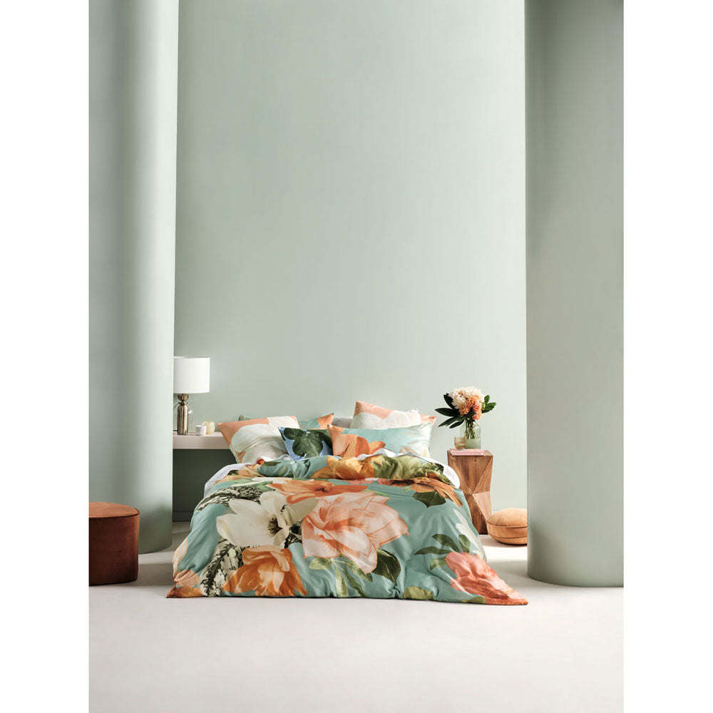 Shakira Leaf Quilt Cover Set | Super King