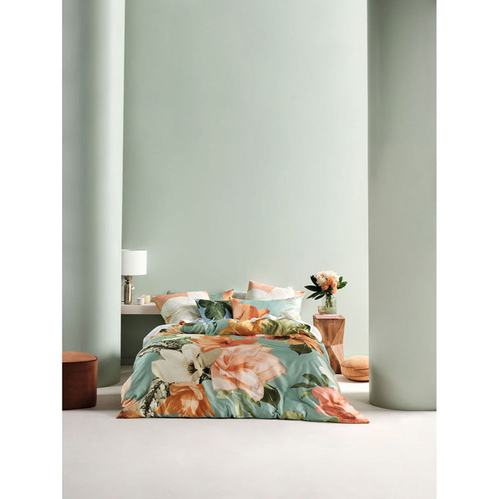 Shakira Leaf Quilt Cover Set | Super King