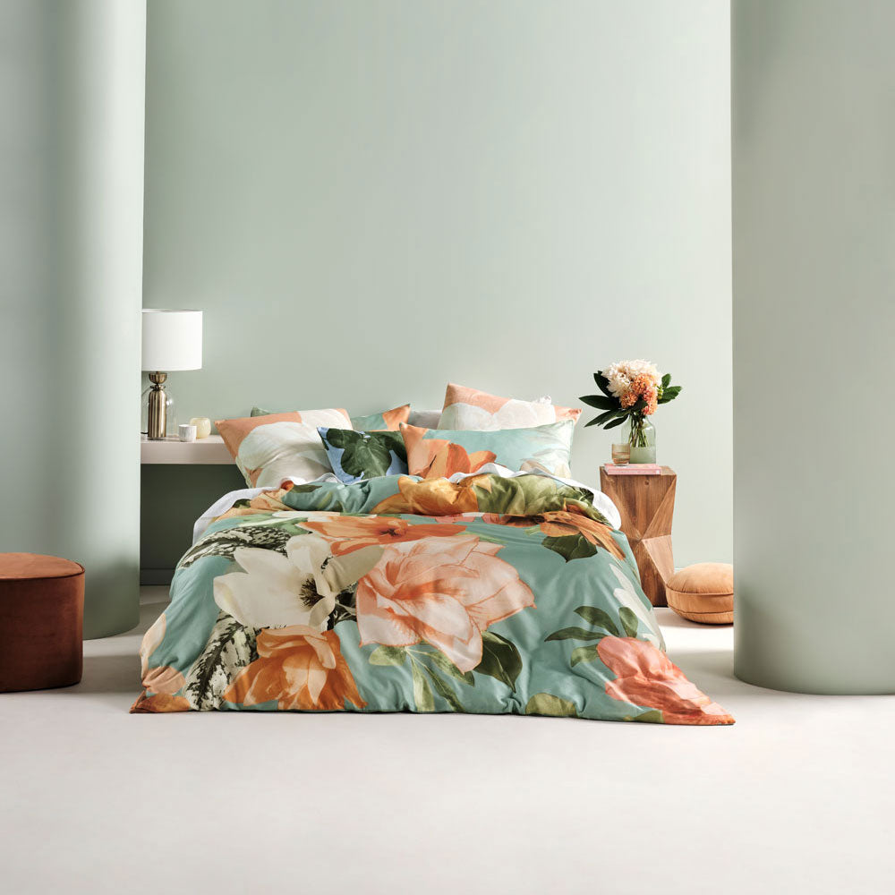 Shakira Leaf Quilt Cover Set | Super King