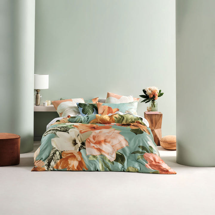 Shakira Leaf Quilt Cover Set | Super King