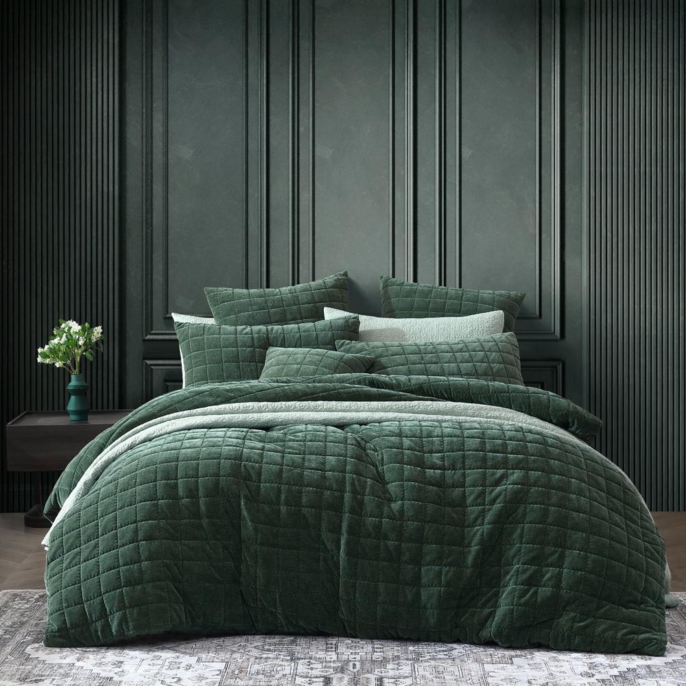 Platinum Logan and Mason Apollo Cilantro Quilt Cover Set | My Linen