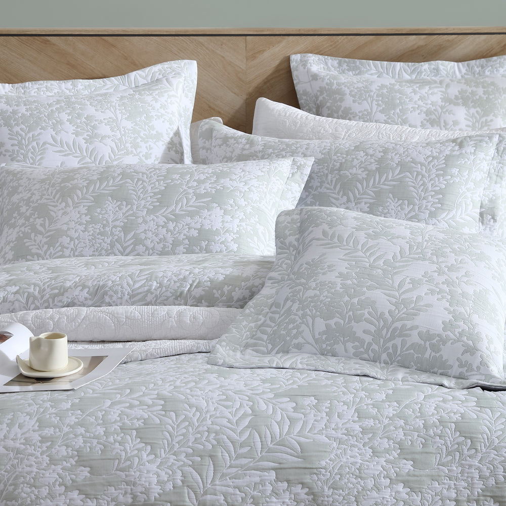 Quinn Sage Quilt Cover Set | Queen Bed
