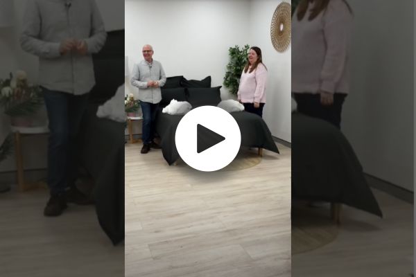 Folding Fitted Sheets + Styling | Live Replay | 1st of June 2023