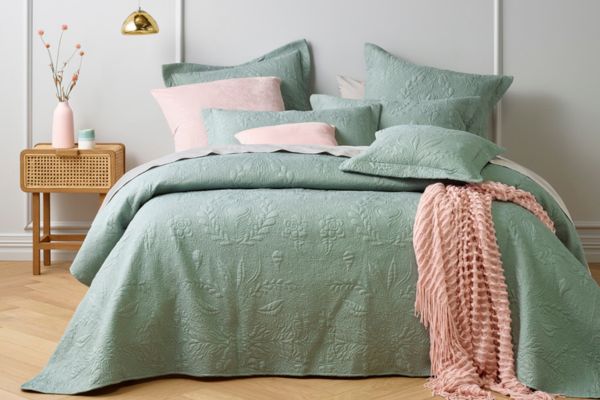 How to keep your bedroom tidy
