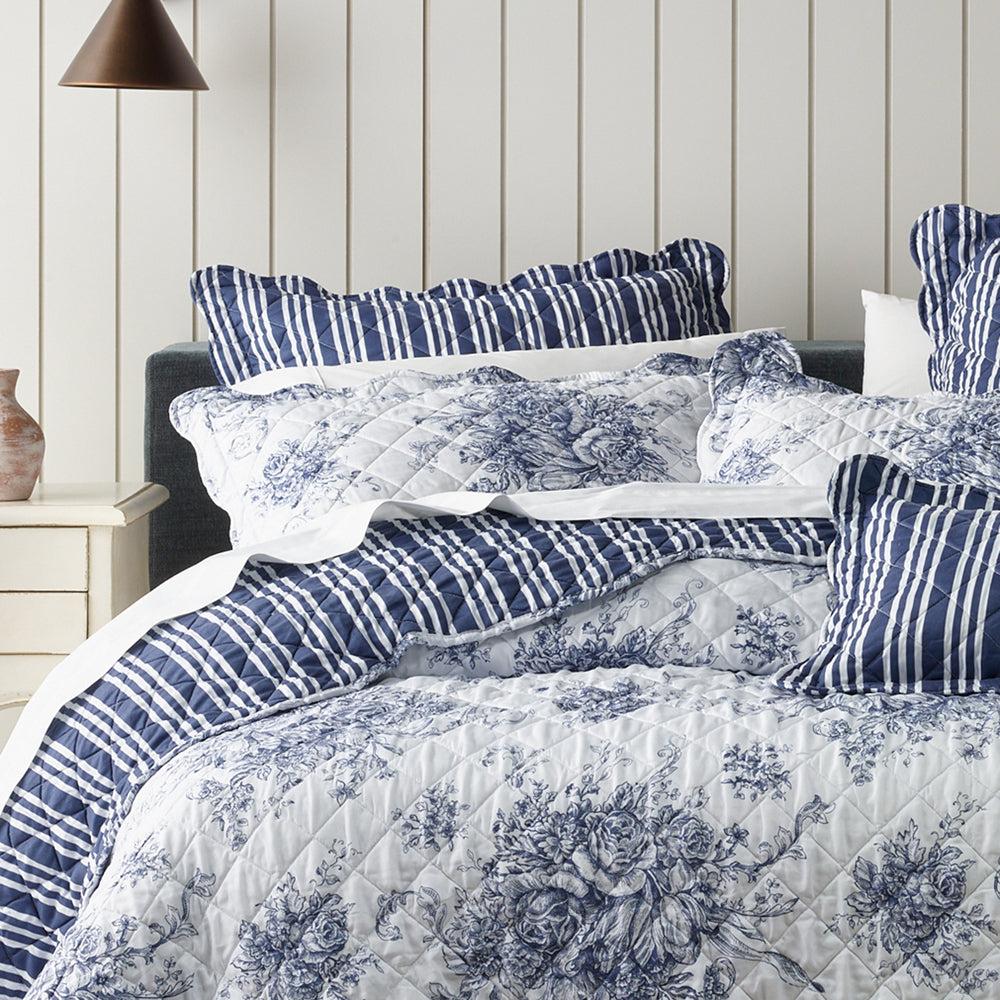 Amorette Blue Bedspread Set | King Bed