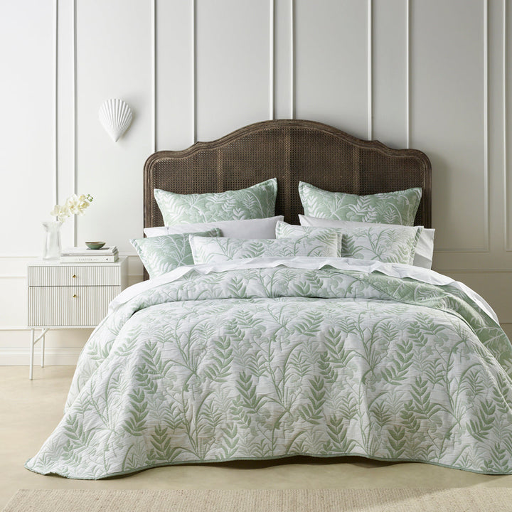 Eden Sage Bedspread Set | Queen Bed