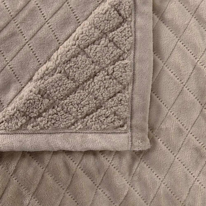 Mansfield Sherpa Velvet Blanket Silver | Super King