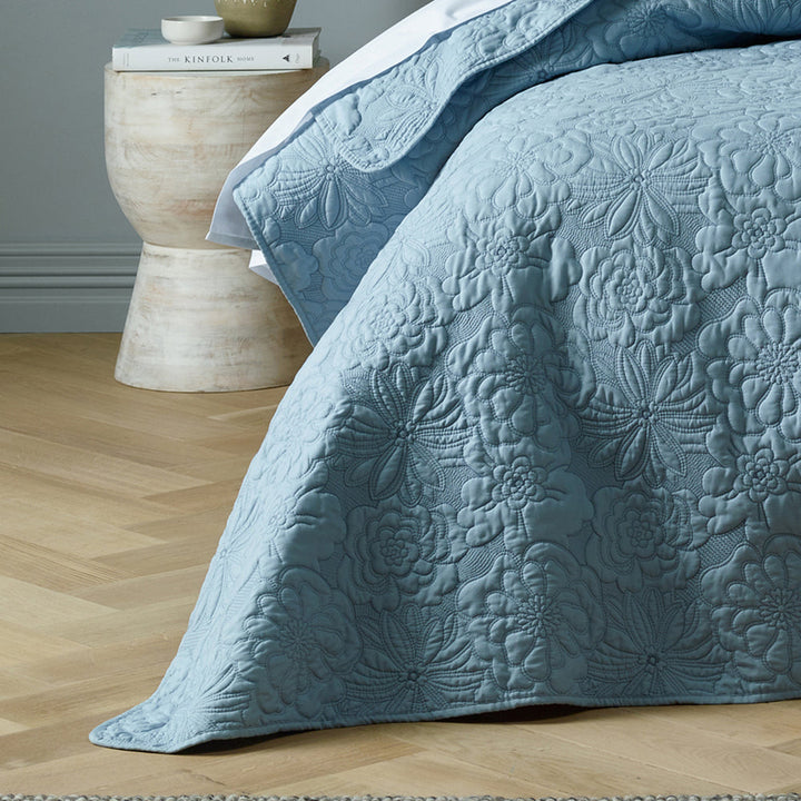 Sabrina Blue Bedspread Set | Queen Bed