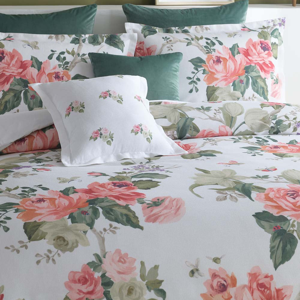 English Rose White Quilt Cover Set | Queen Bed