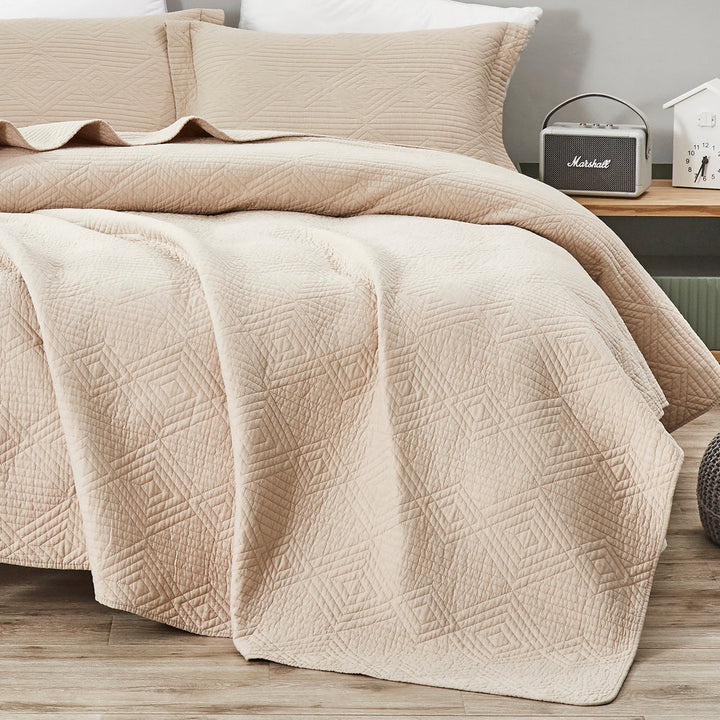 Diamond Dust Coverlet Set | King Single Bed