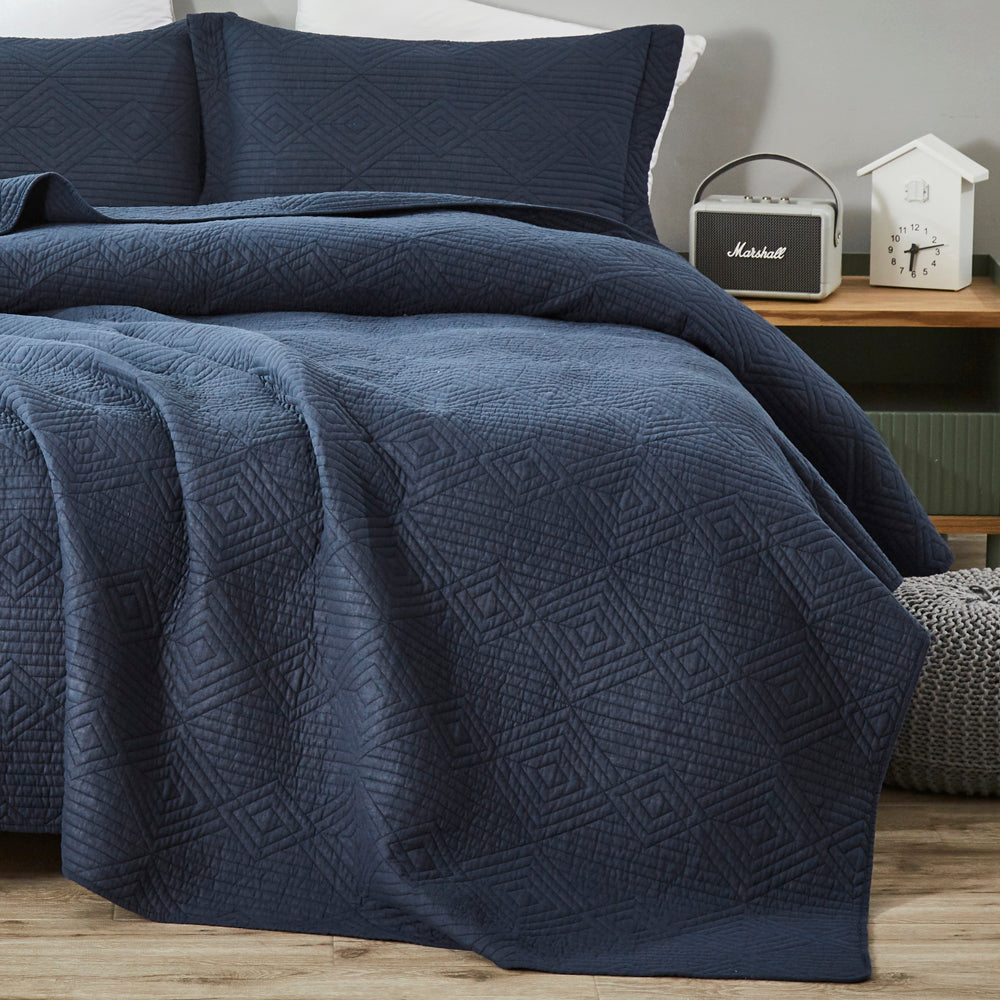 Diamond Navy Coverlet Set | King Single Bed