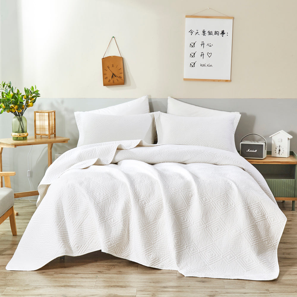 Diamond White Coverlet Set | King Single Bed