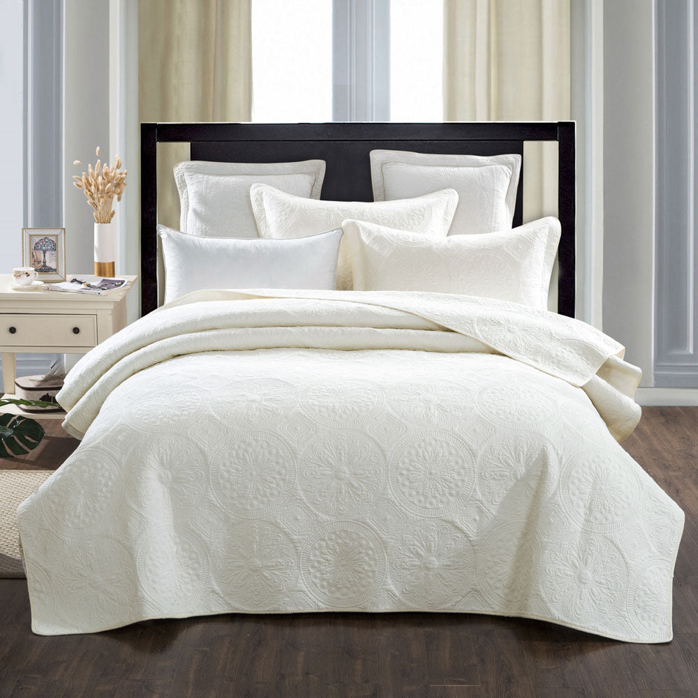 Elegant Ivory Coverlet Set | King Single Bed