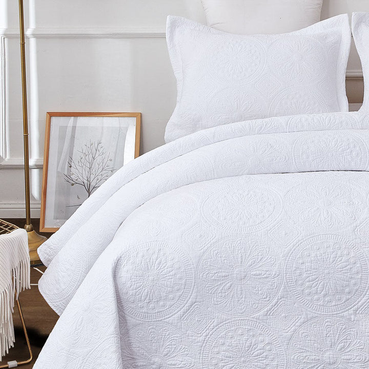 Embroidered Vivid White Coverlet Set | Queen Bed