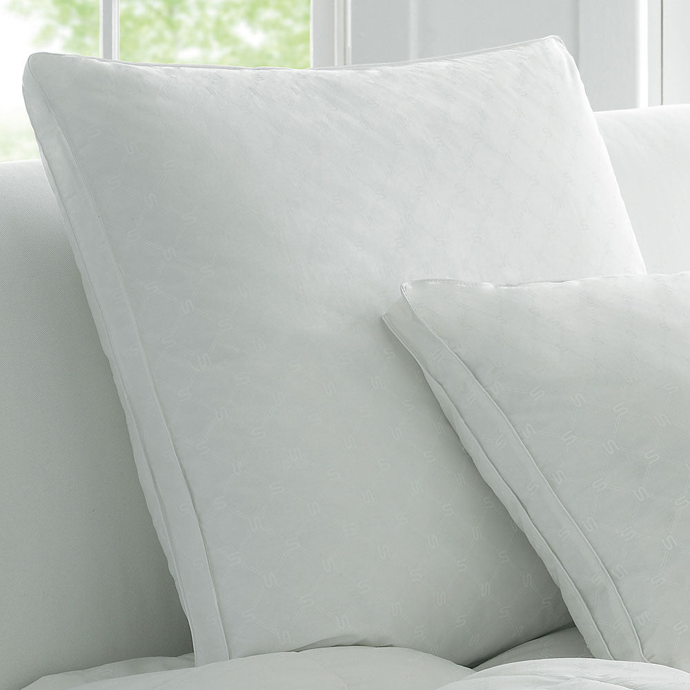 Deluxe Dream European Pillow
