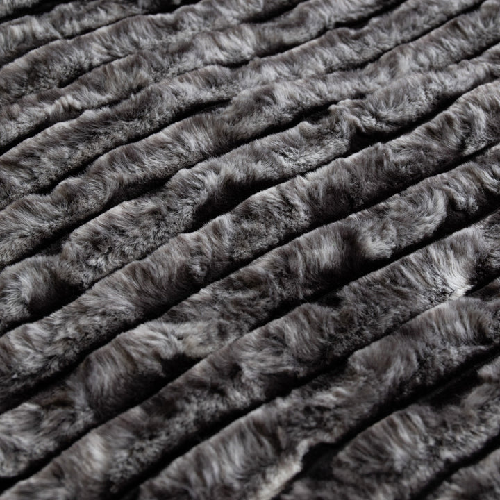 Ardor Boudoir Cole Ash Faux Fur Throw Detail | My Linen