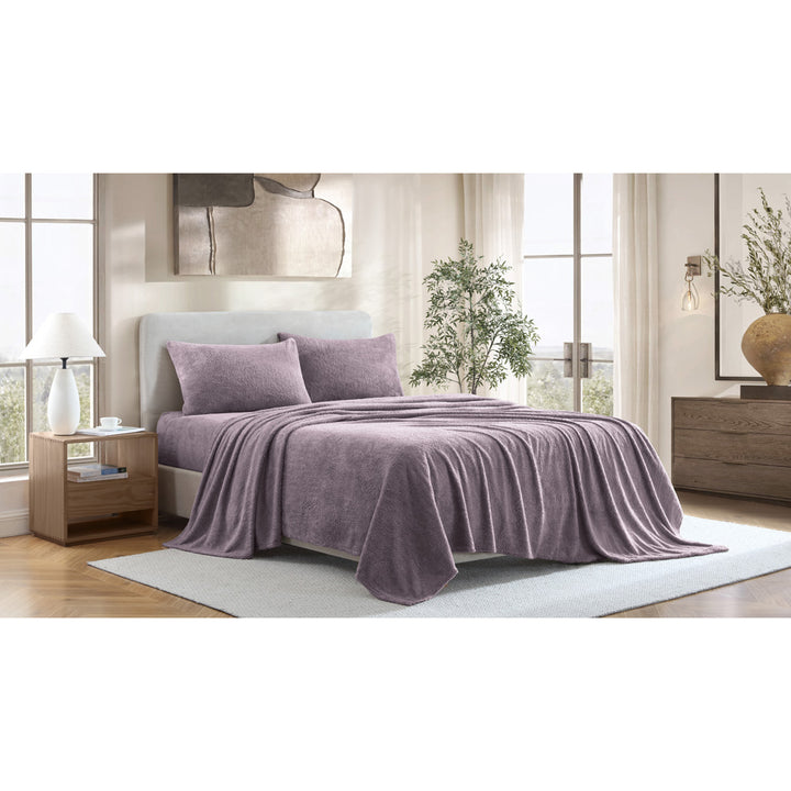 Ardor Boudoir Teddy Fleece Mauve Sheet Set Lifestyle | My Linen
