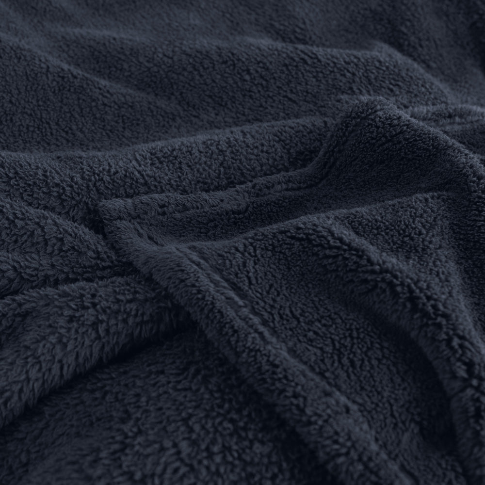 Ardor Boudoir Teddy Fleece Navy Blanket Detail | My Linen