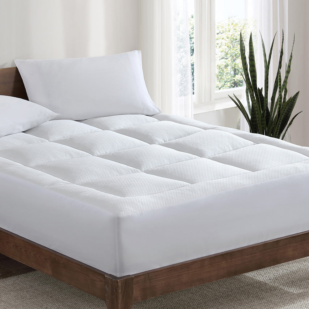 Ardor Reversible 1800GSM Mattress Topper Cooling Closeup | My Linen