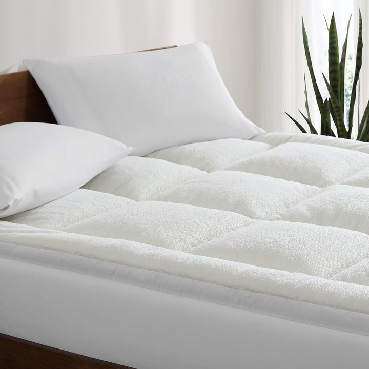 Ardor Reversible 1800GSM Mattress Topper Sherpa Detail | My Linen