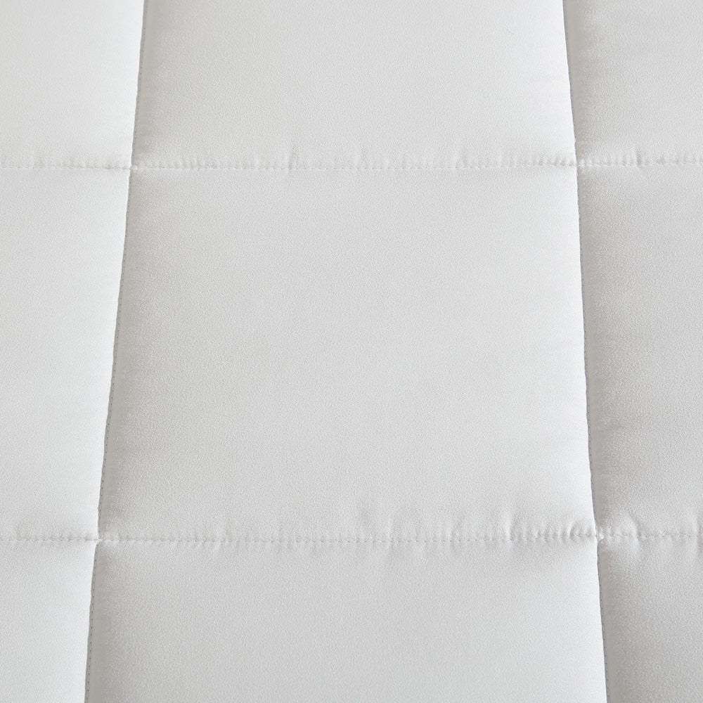 Kenneth Cole Solutions Grey 3pc Comforter Set Detail | My Linen