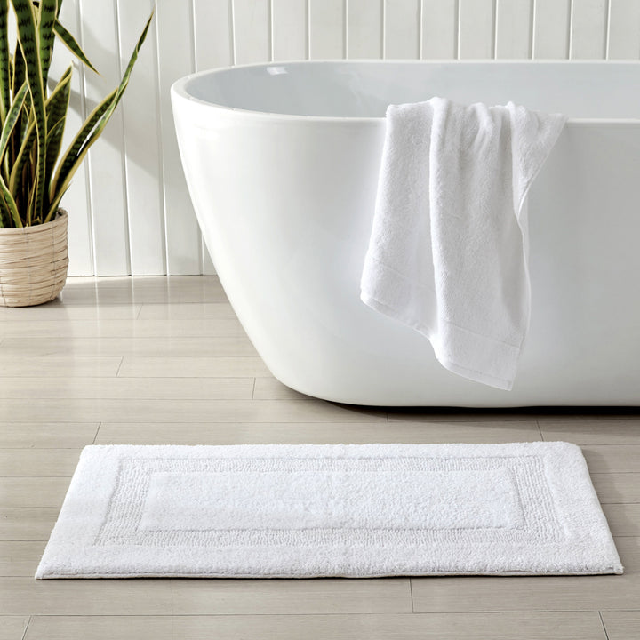 Tommy Bahama Longbranch White Reversible Bath Mat Lifestyle | My Linen