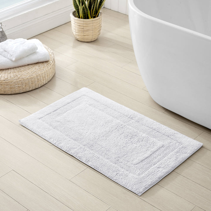 Tommy Bahama Longbranch White Reversible Bath Mat Lifestyle | My Linen