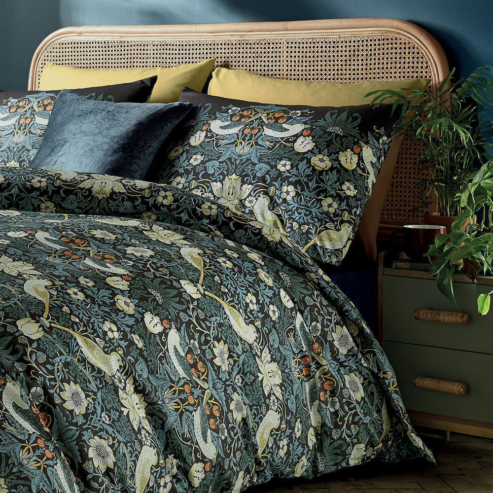 William Morris Strawberry Thief Quilt Cover Set Closeup | My Linen
