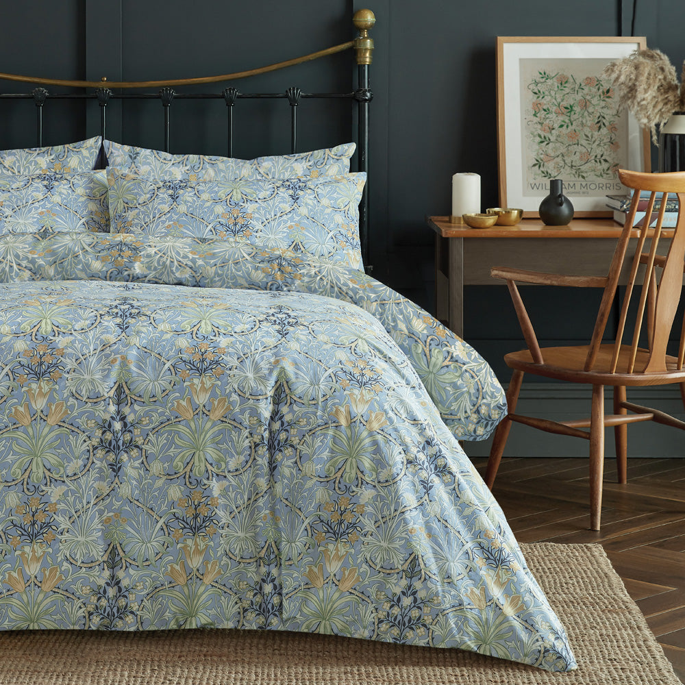 William Morris Woodland Weeds Quilt Cover Set Closeup | My Linen