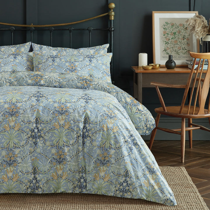 William Morris Woodland Weeds Quilt Cover Set Closeup | My Linen