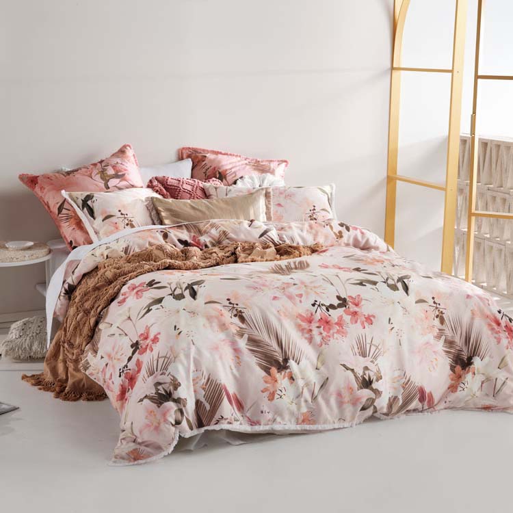 Holidae Petal Quilt Cover Set | Double Bed