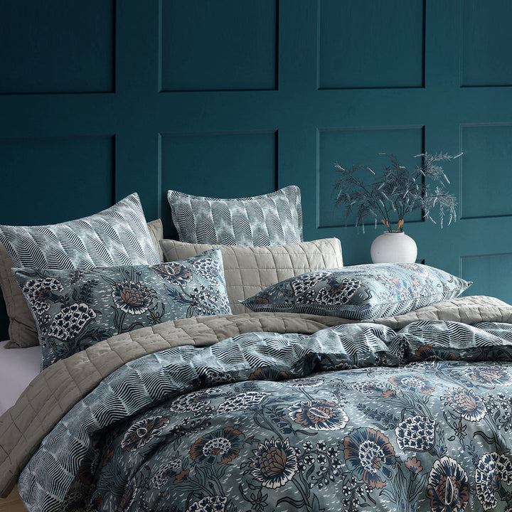 Cape Conran Teal Quilt Cover Set | King Bed