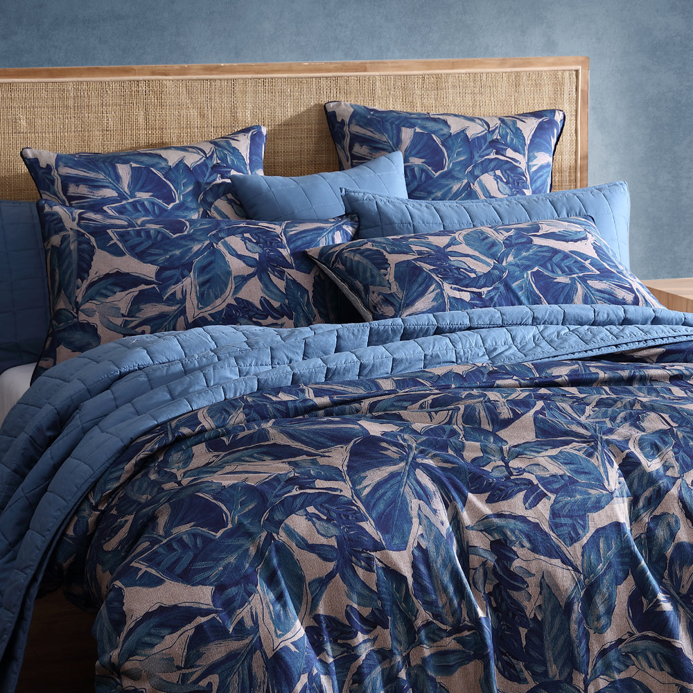 Elio Blue Quilt Cover Set | Queen Bed