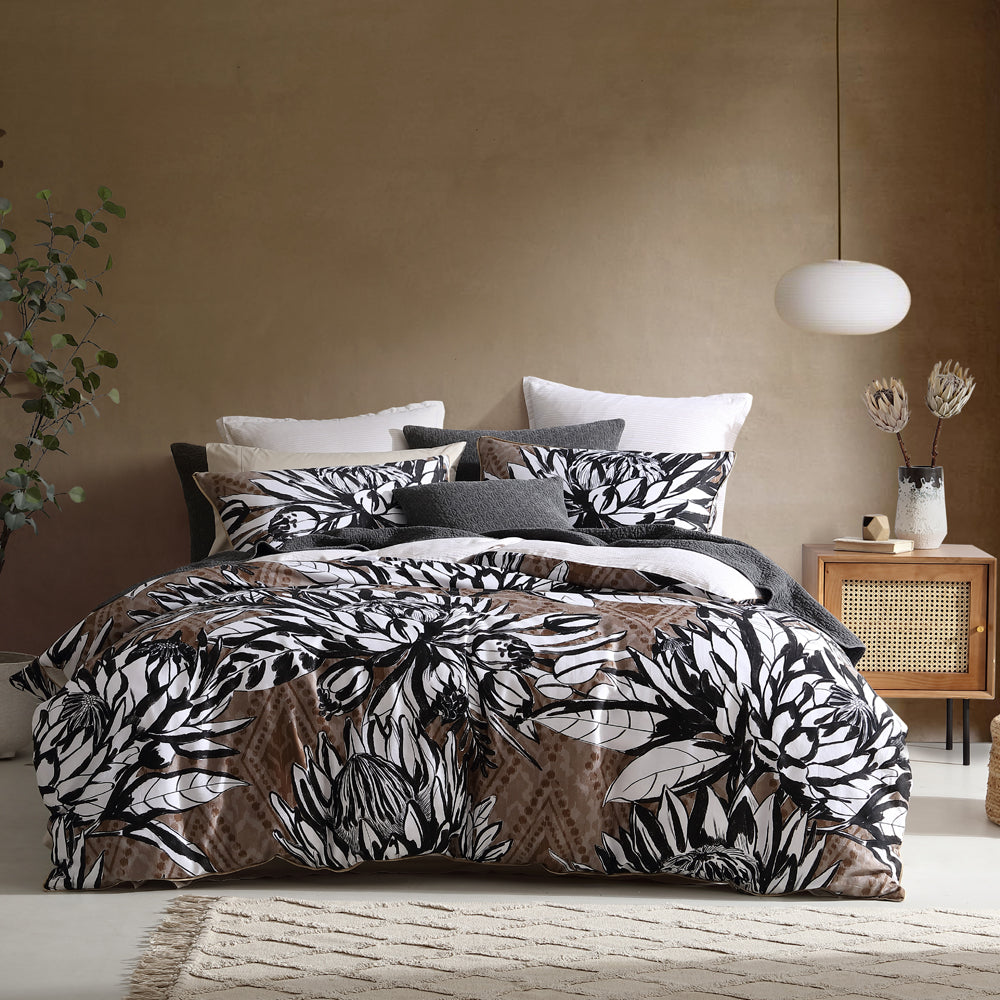 Hinton Quilt Cover Set | Queen Bed