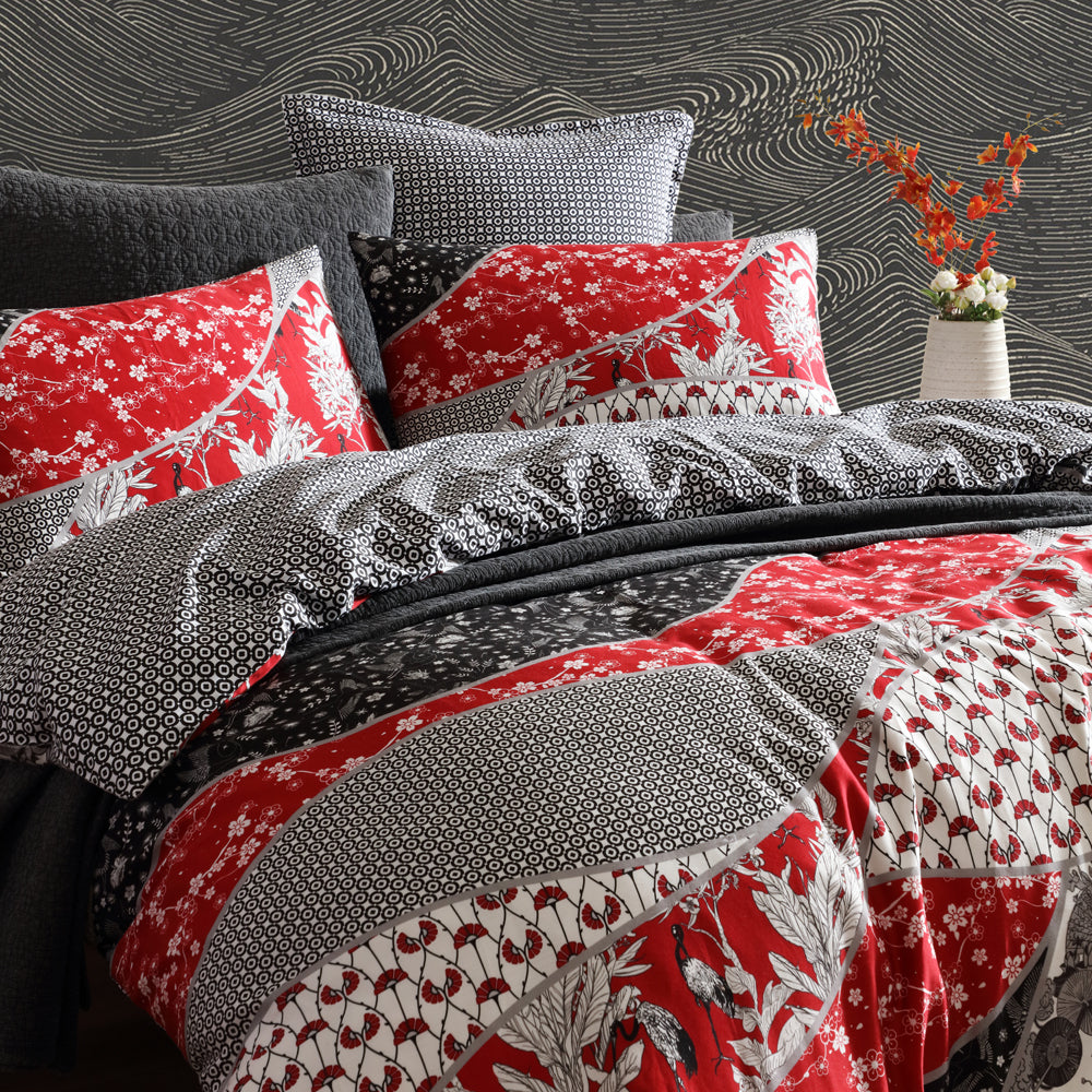 Maru Red Quilt Cover Set | King Bed