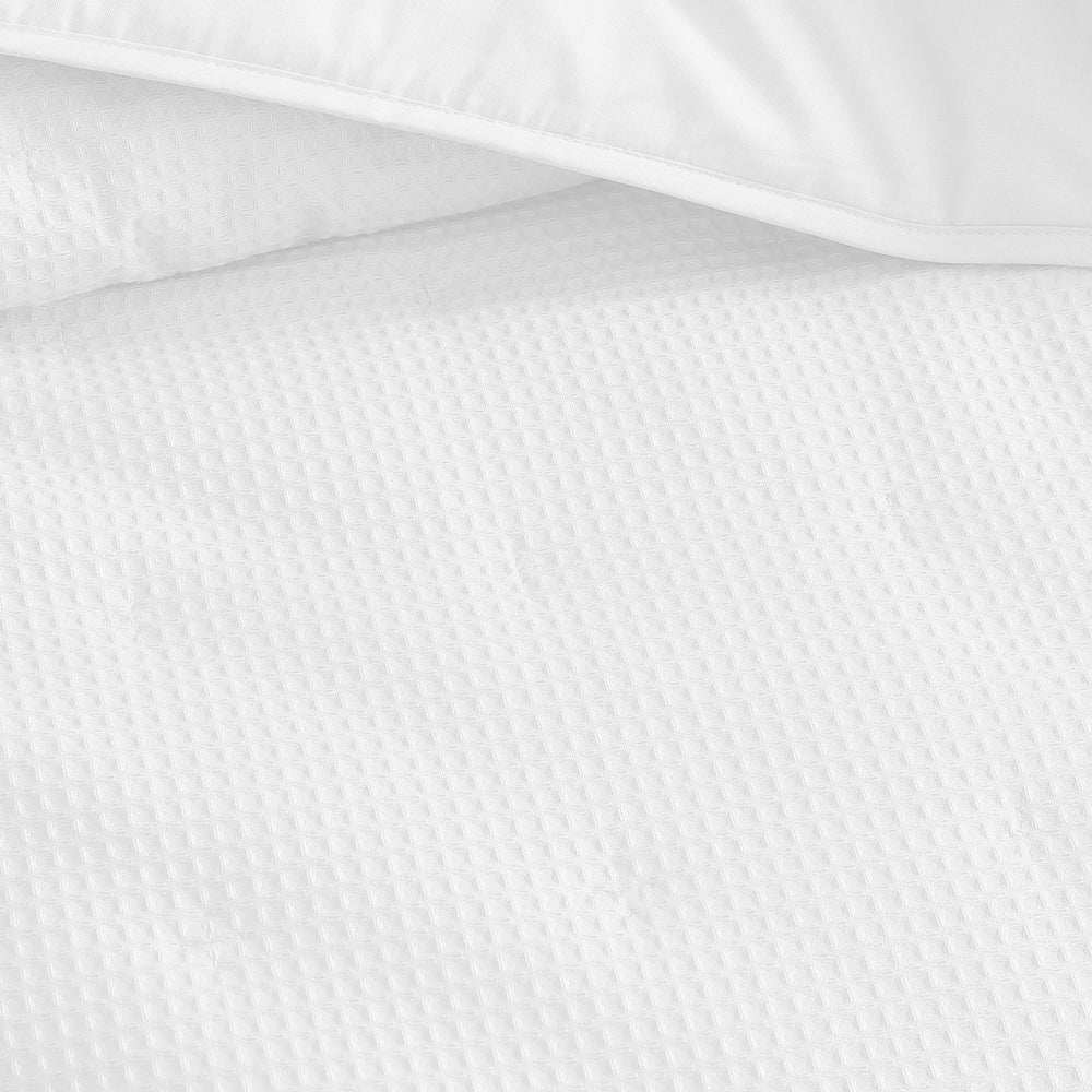 Ascot White Coverlet | Single / Double Bed