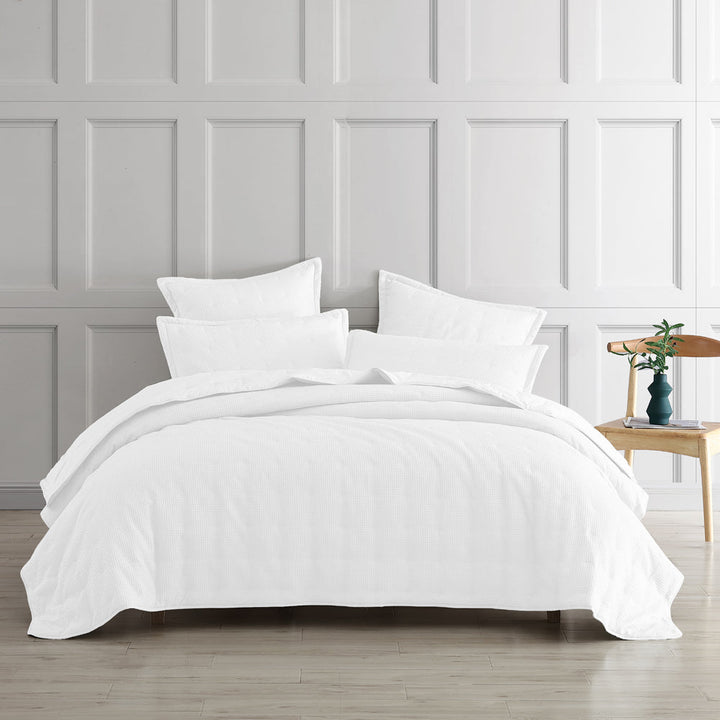 Ascot White Coverlet | Single / Double Bed