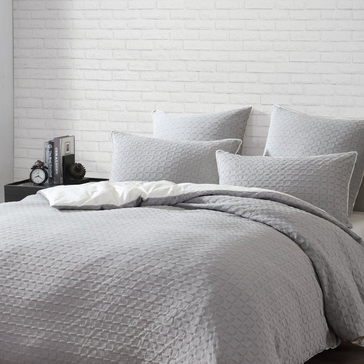 Flo Fog Quilt Cover Set | King Bed