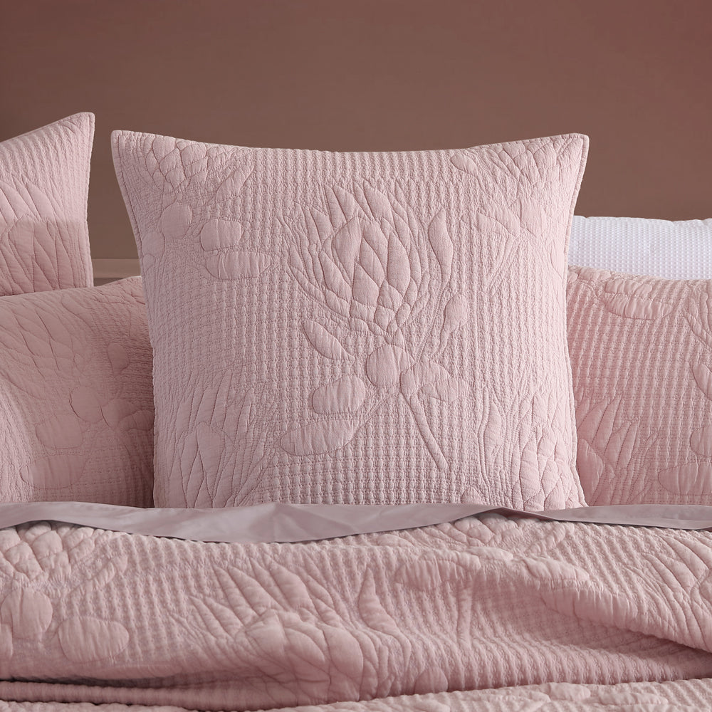 Flourish Rose Quilt Cover Set | Queen Bed