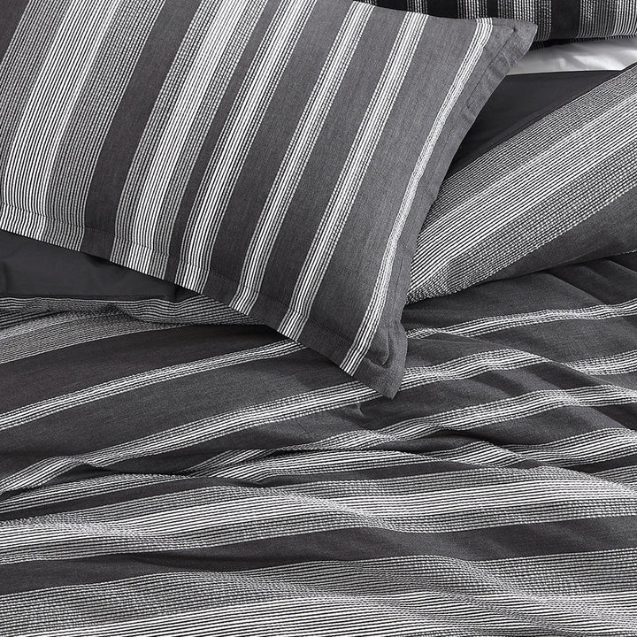 Hunter Charcoal Quilt Cover Set | Queen Bed