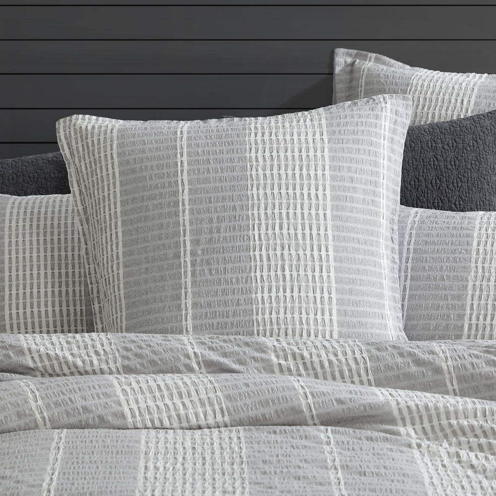 Hurley Charcoal Quilt Cover Set | Queen Bed